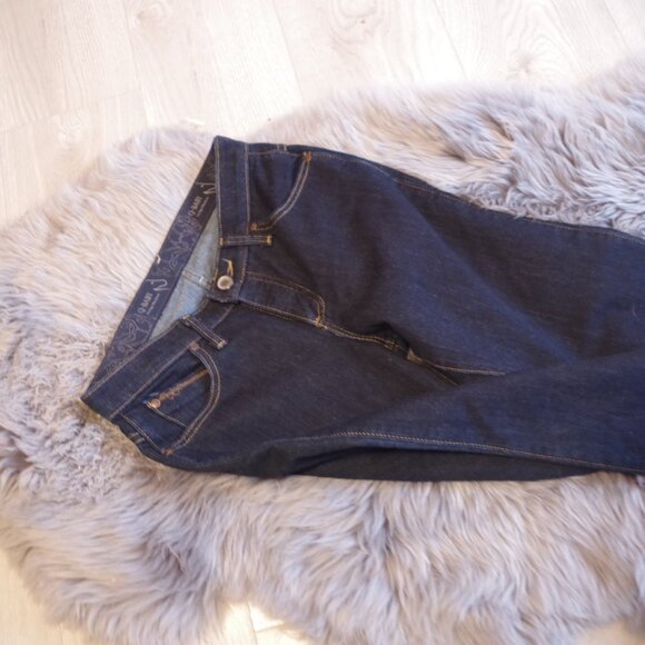 Brand New Wrangler Women's Jeans - Picture 2 of 4